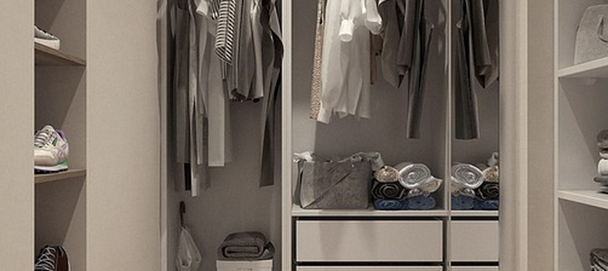 Aménager un dressing sur mesure pour le printemps : les bonnes dimensions à prévoir